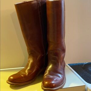 Classic Brown Cowboy & Western Boots